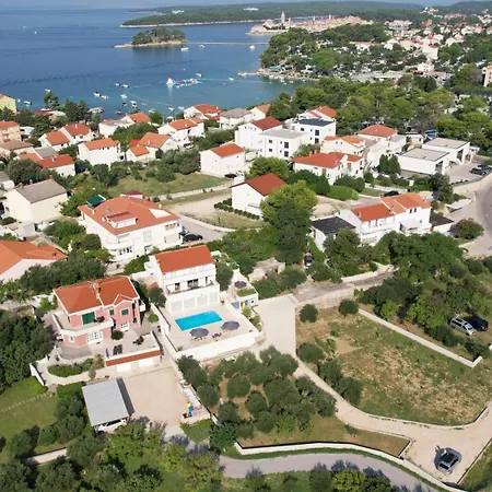 Haus Helga Apartamento Rab Town