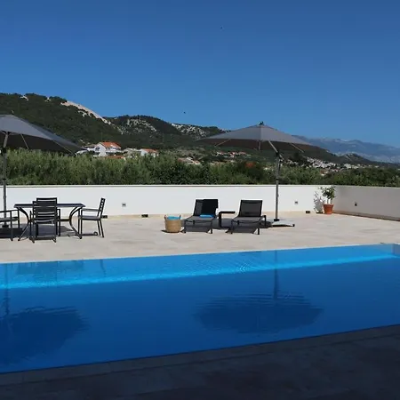 Haus Helga Rab Town