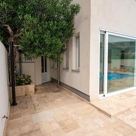 Haus Helga Appartement *